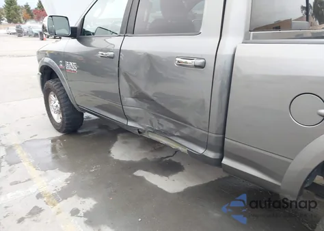 2013 Ram 2500 Laramie z USA, uszkodzony, nr VIN 3C6UR5FL7DG581107